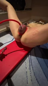 真空抽B调教，母狗发自肺腑：从来没这么爽过！