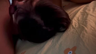 体验极品00后深喉骚逼